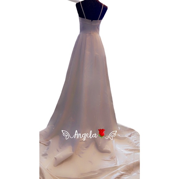 COPY - 🤍Custom tailored Beautiful satin Dress/# 009 - Picture 3 of 16